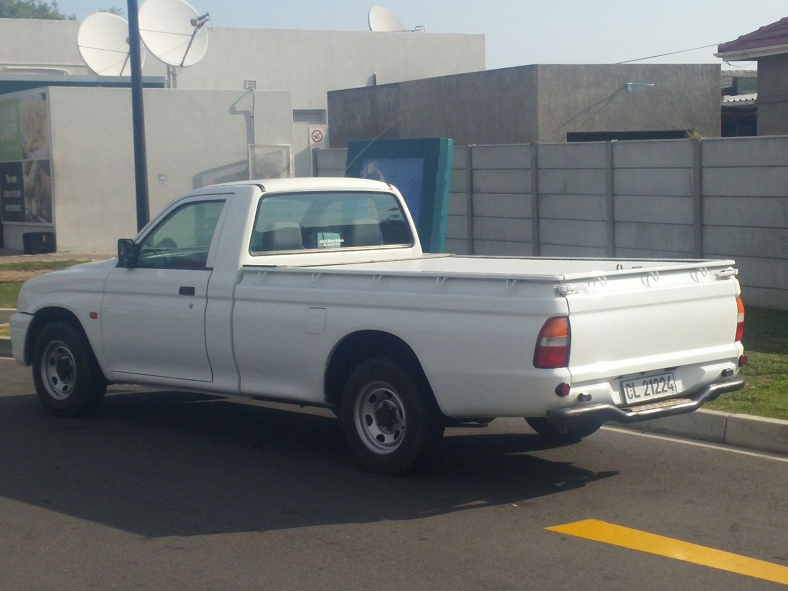 2000 COLT 2000 2000 Hi-Line LWB P/U S/C