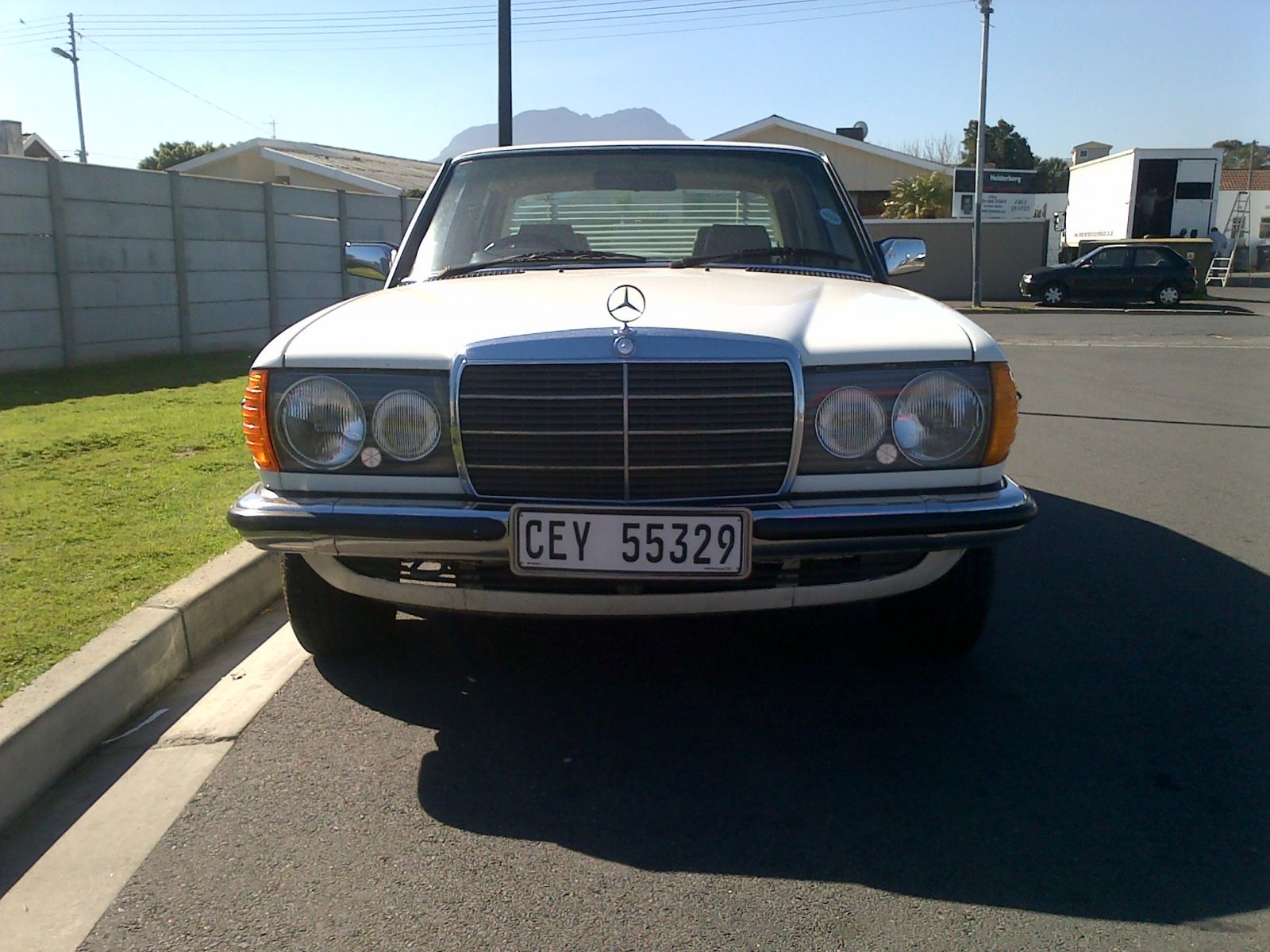 1985 MERCEDES-BENZ 300 300 D A/C (W123)