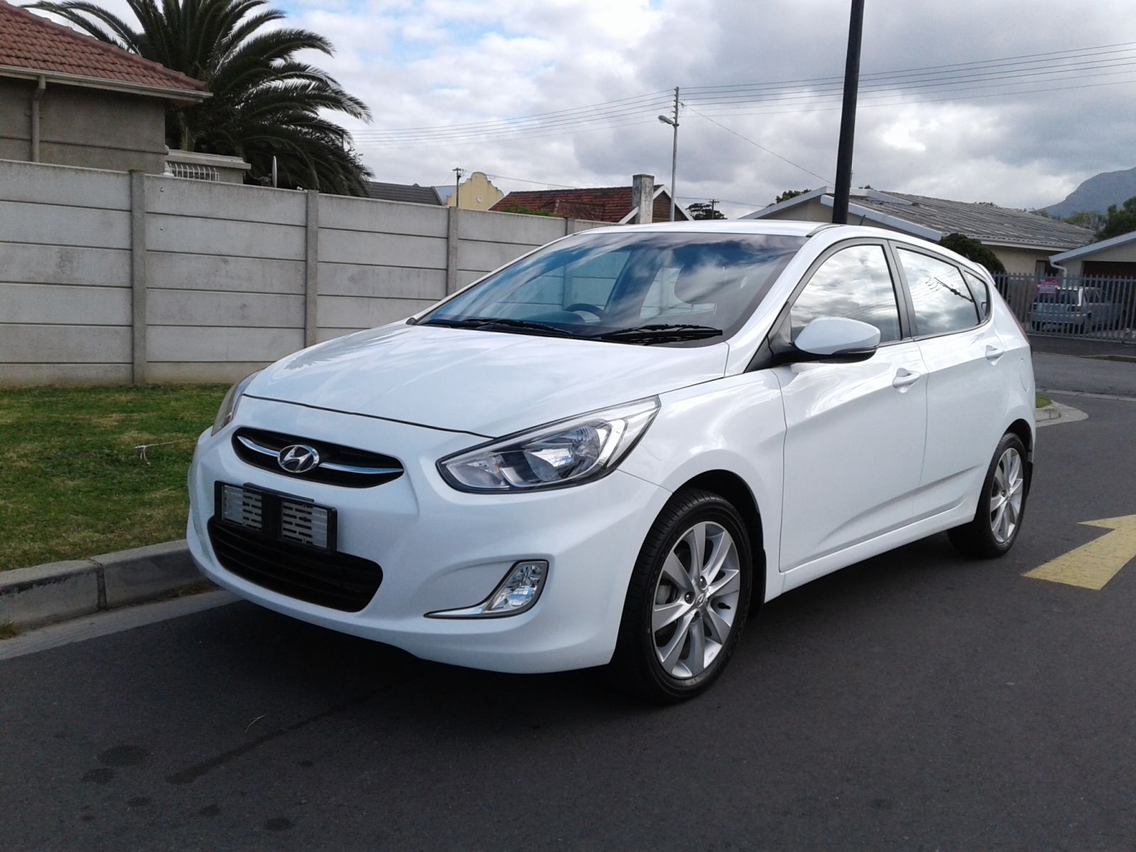 2016 HYUNDAI ACCENT HATCH 1.6 FLUID