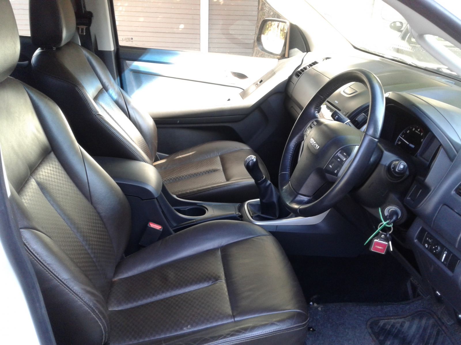 2014 ISUZU KB KB 300 D-TEQ LX P/U D/C