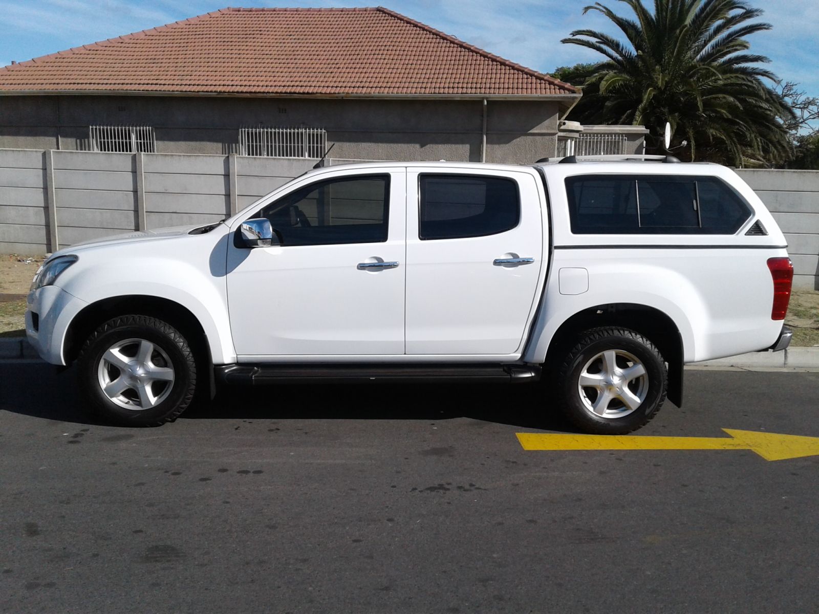 2014 ISUZU KB KB 300 D-TEQ LX P/U D/C