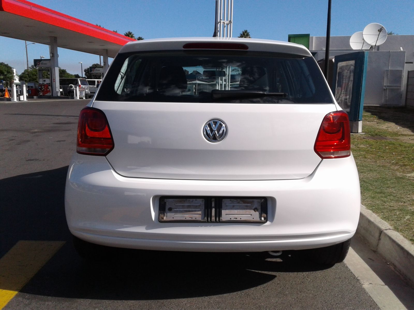 2011 VOLKSWAGEN POLO POLO 1.4 COMFORTLINE 5DR