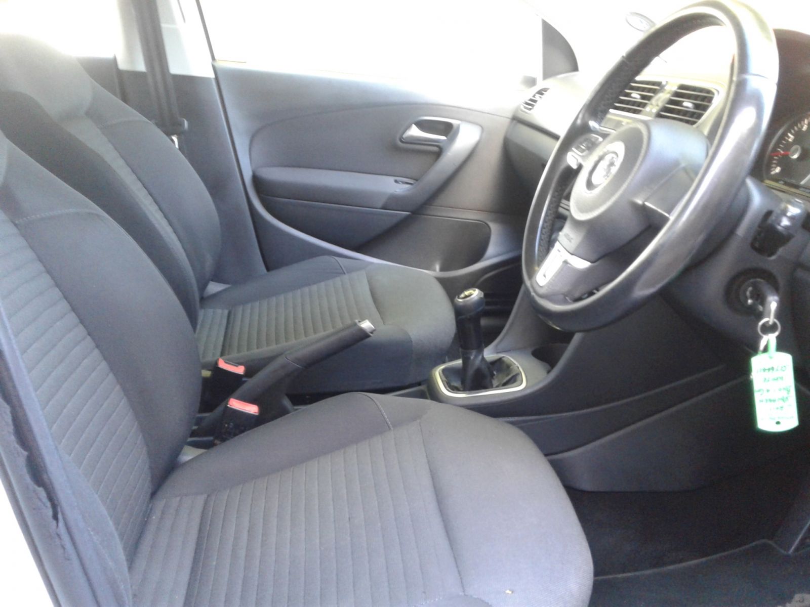 2011 VOLKSWAGEN POLO POLO 1.4 COMFORTLINE 5DR