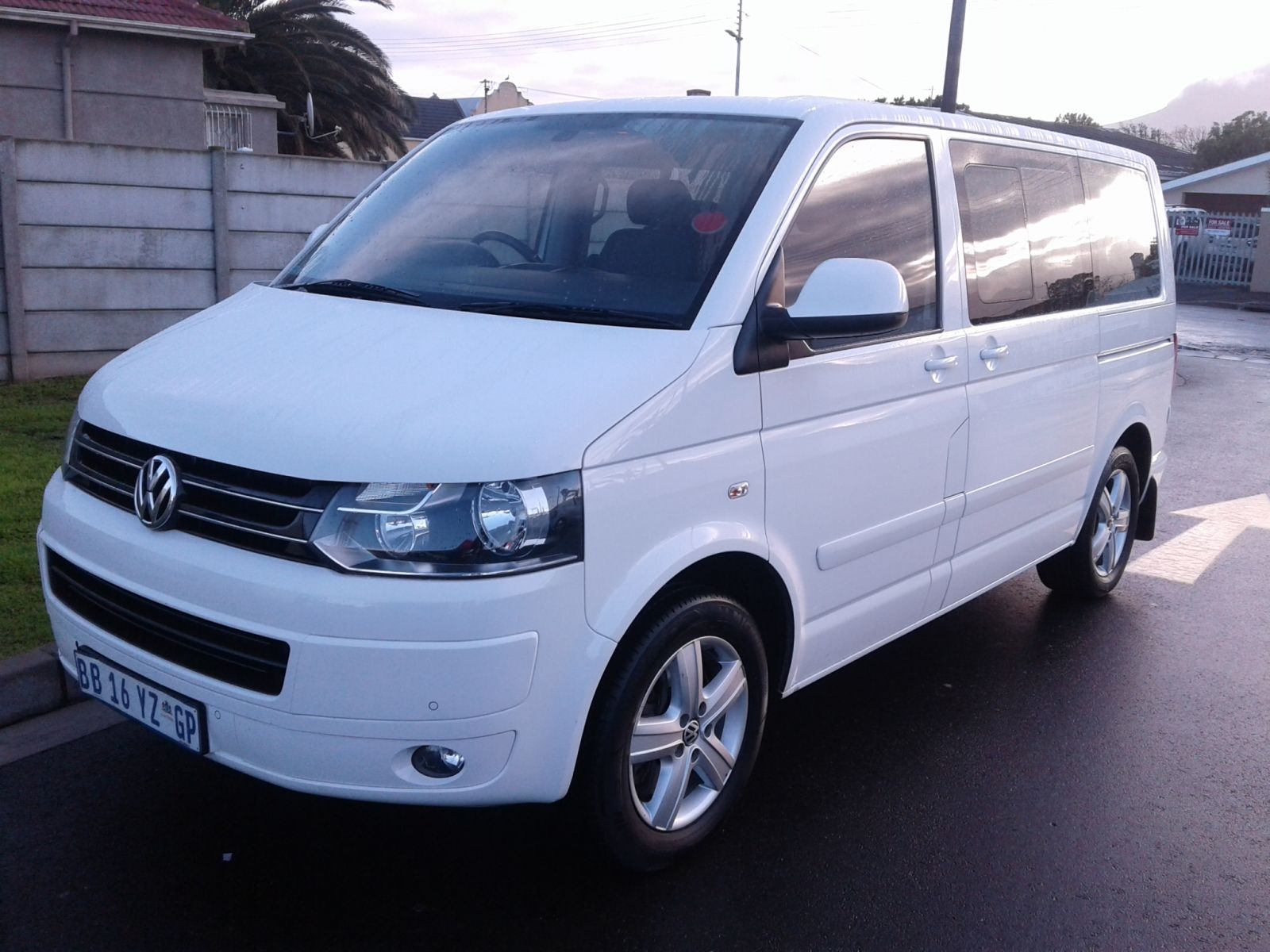2010 VOLKSWAGEN T5 T5 CARAVELLE 2.0 BiTDi DSG