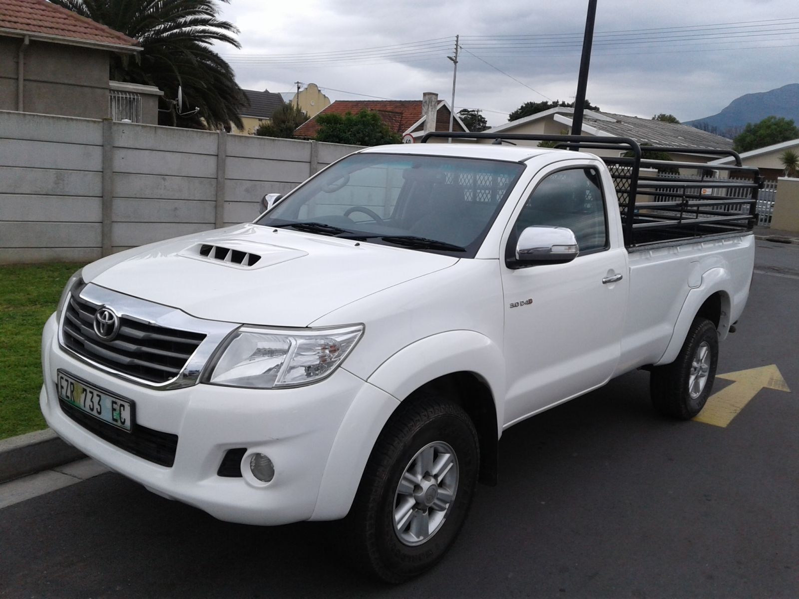 2013 TOYOTA HILUX HILUX 3.0 D-4D RAIDER R/B P/U S/C
