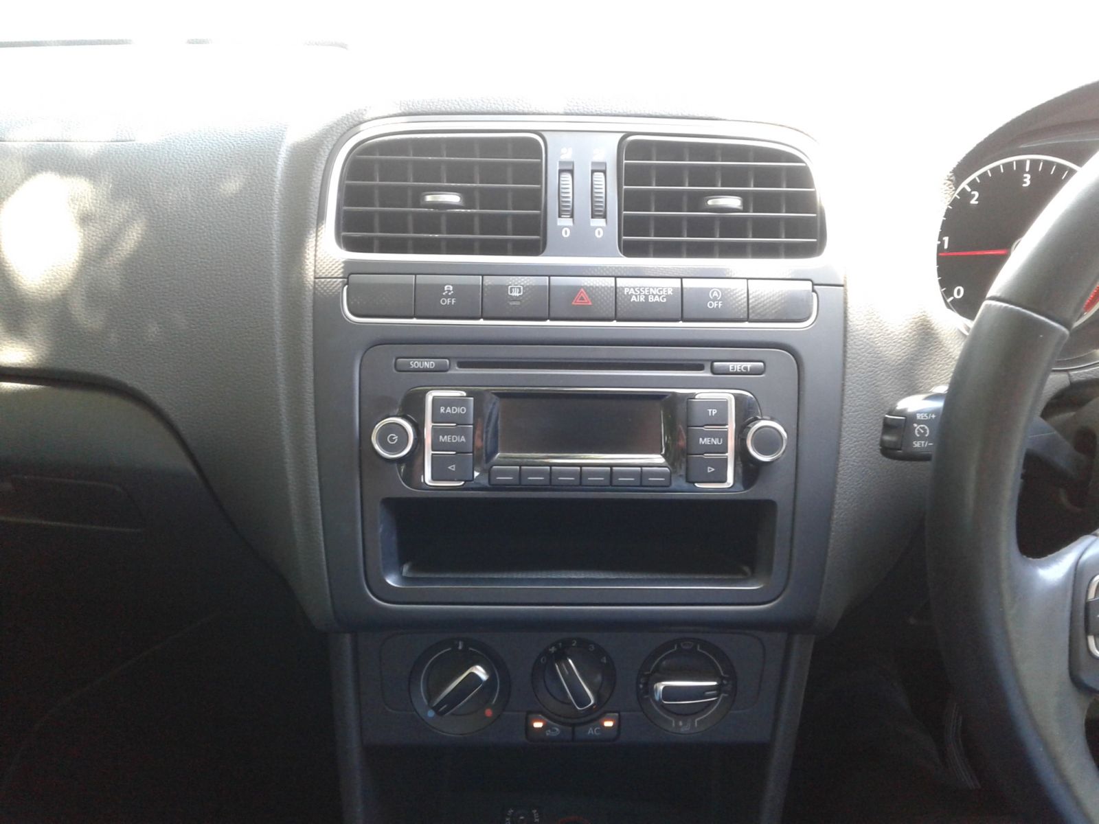 2012 VOLKSWAGEN POLO POLO 1.2 TDI BLUEMOTION 5DR