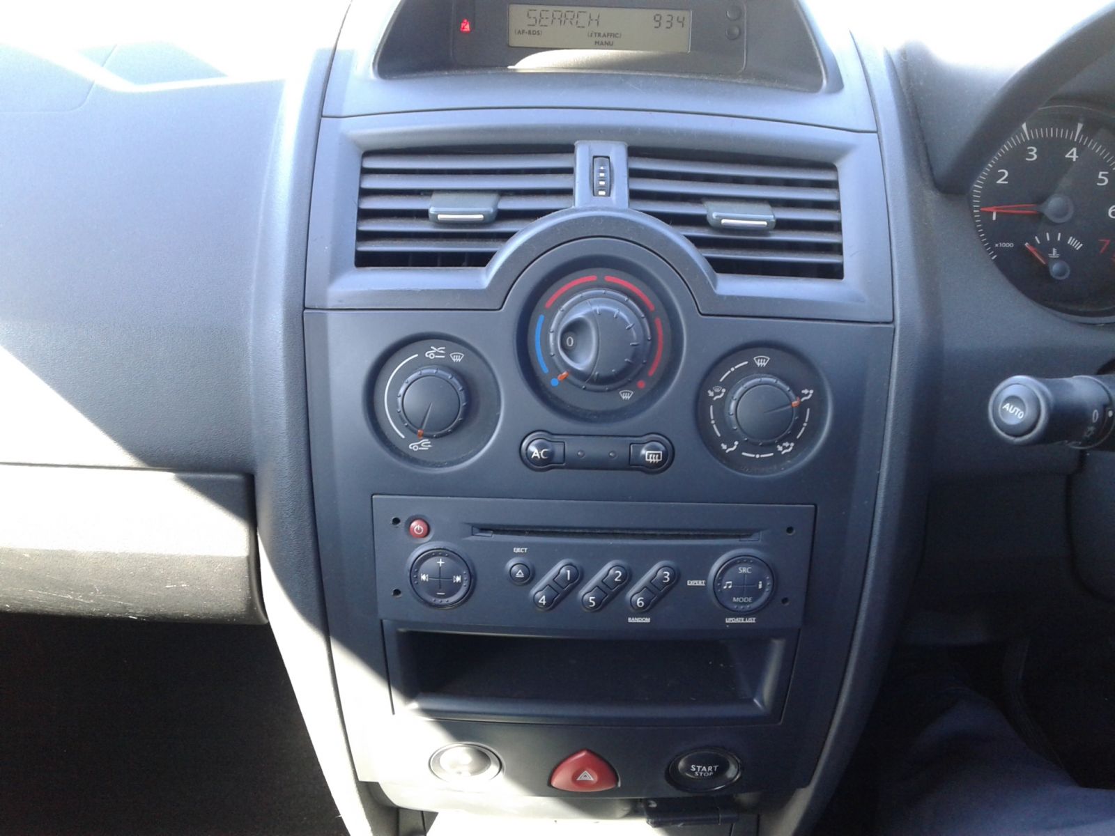 2008 RENAULT MEGANE SEDAN MEGANE II 1.6 EXPRESSION