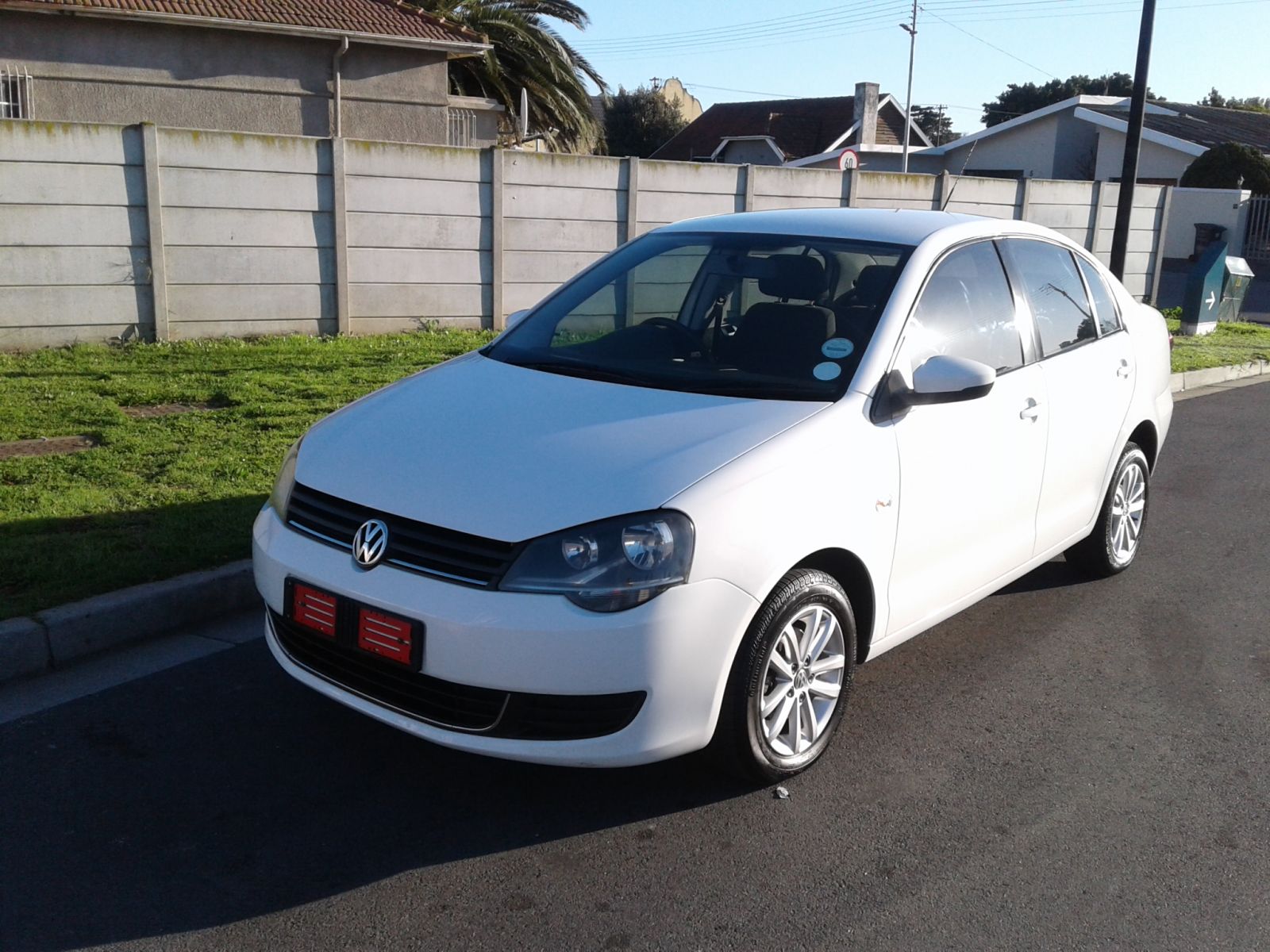 2015 VOLKSWAGEN POLO VIVO SEDAN POLO VIVO GP 1.4 TRENDLINE