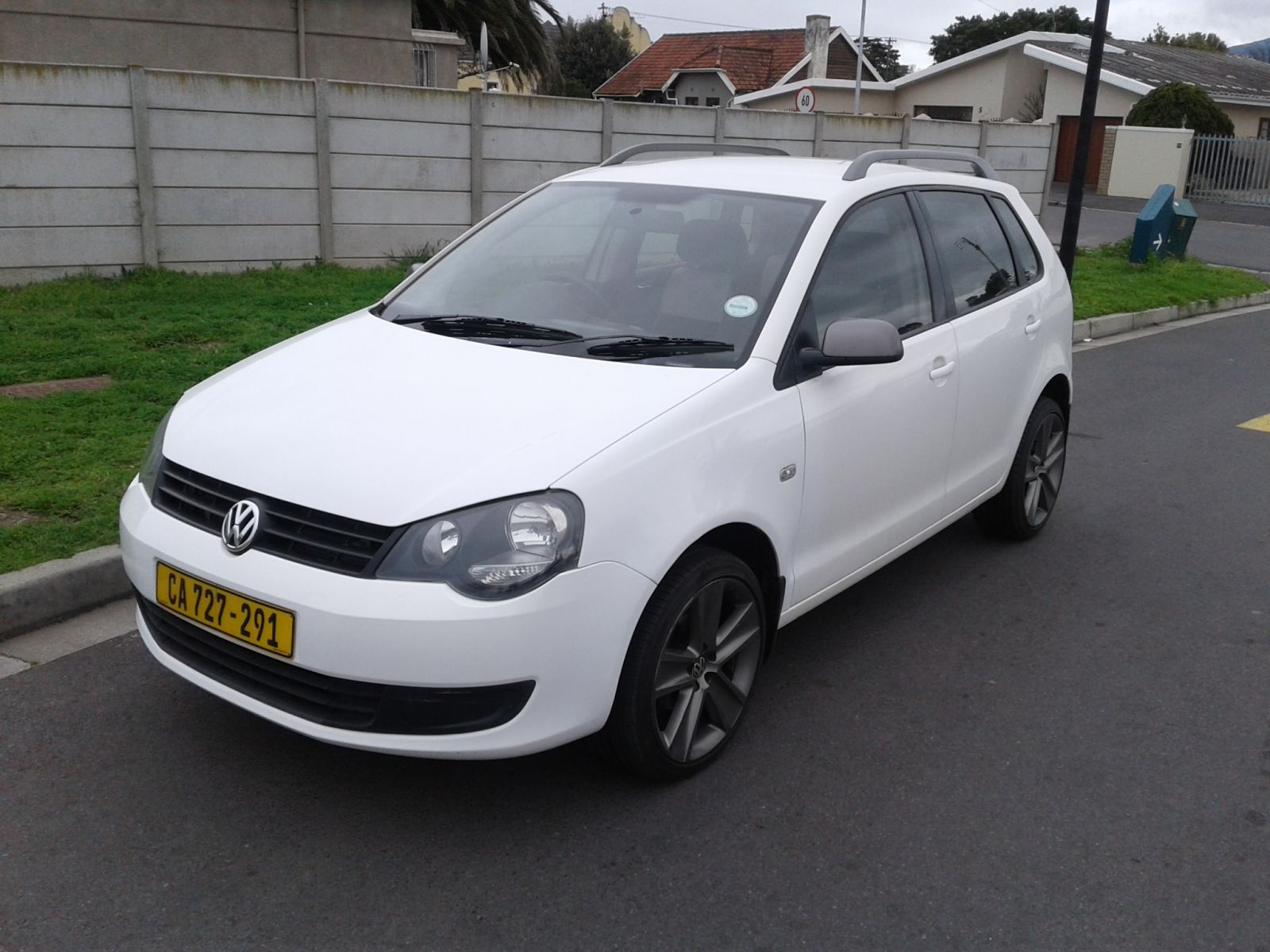 2014 VOLKSWAGEN POLO VIVO HATCH POLO VIVO 1.6 MAXX 5DR