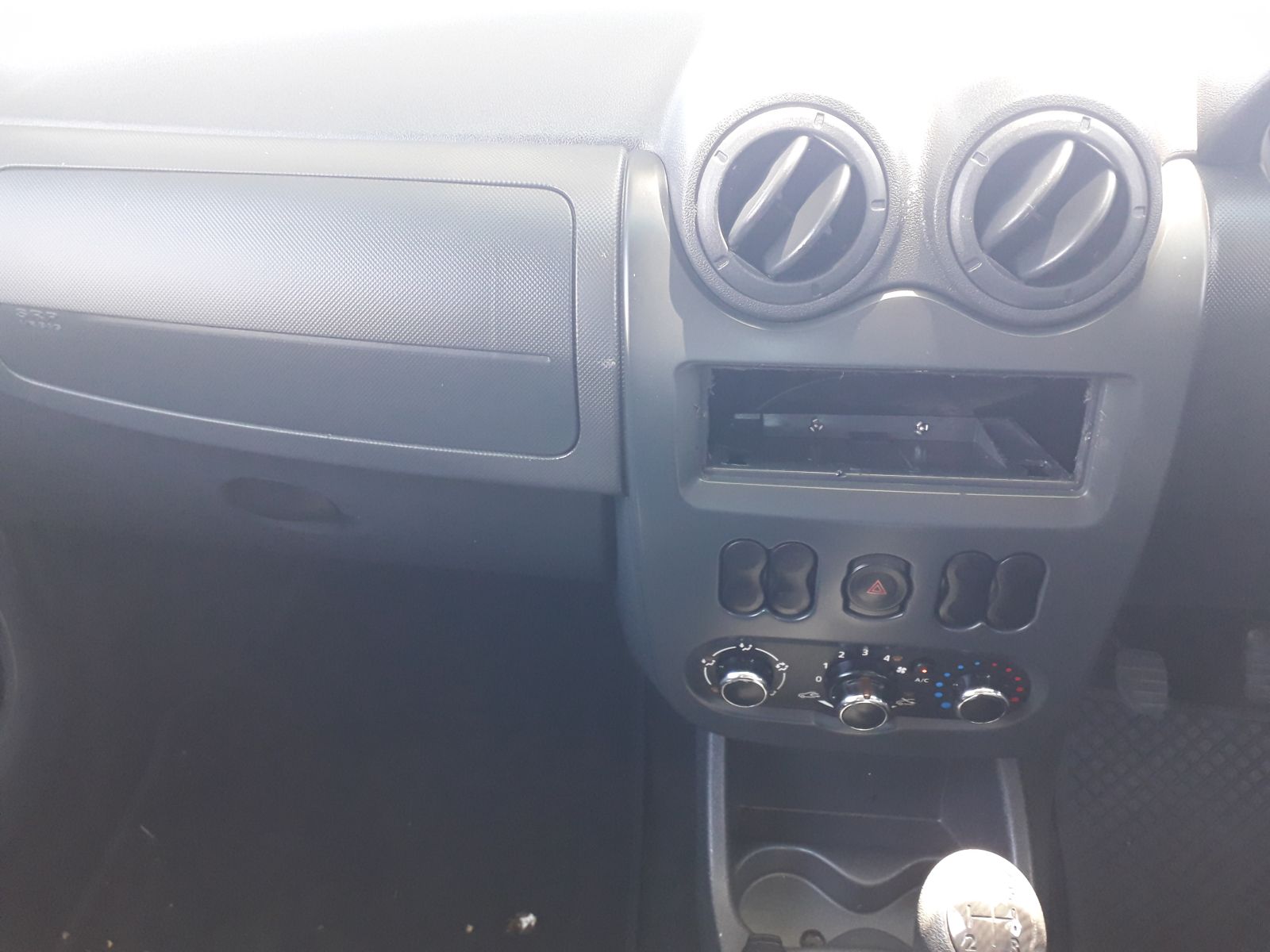 2019 NISSAN NP200 NP200 1.6  A/C SAFETY PACK P/U S/C