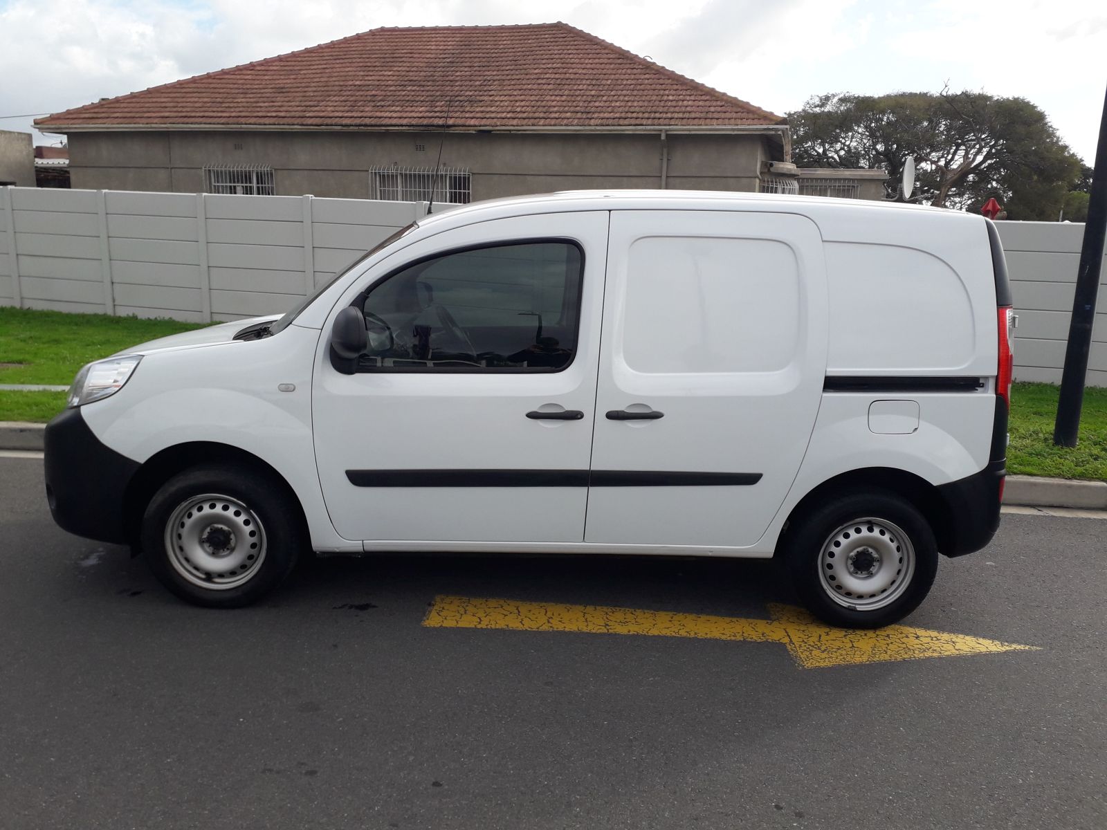 2019 RENAULT KANGOO EXPRESS KANGOO 1.6i EXPRESS F/C P/V