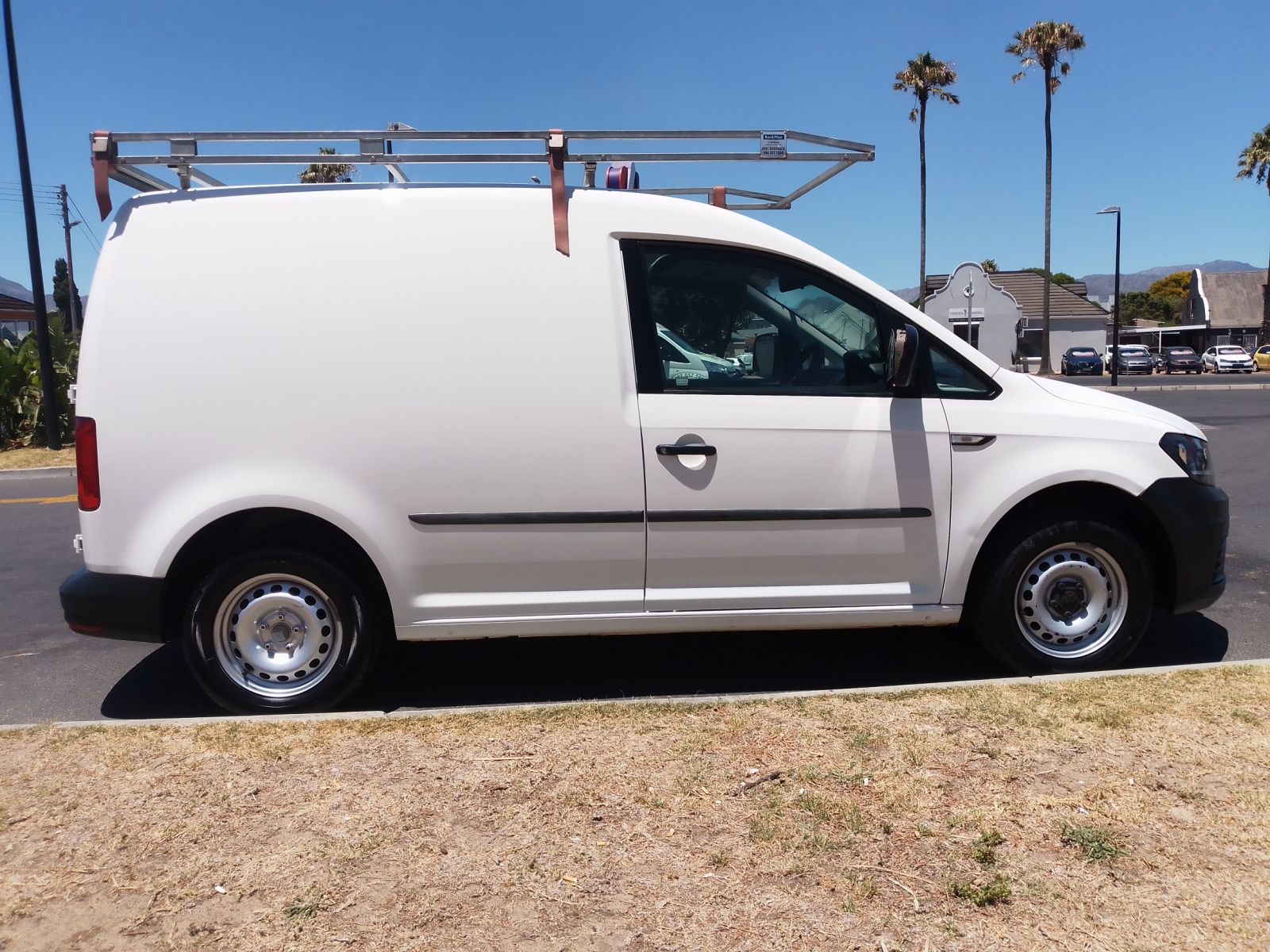 2017 VOLKSWAGEN CADDY PANEL VAN MY16 CADDY 1.6i (81KW) F/C P/V