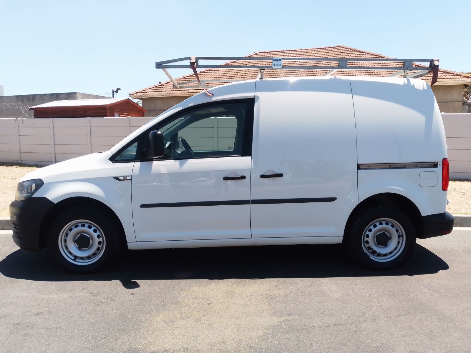 2017 VOLKSWAGEN CADDY PANEL VAN MY16 CADDY 1.6i (81KW) F/C P/V