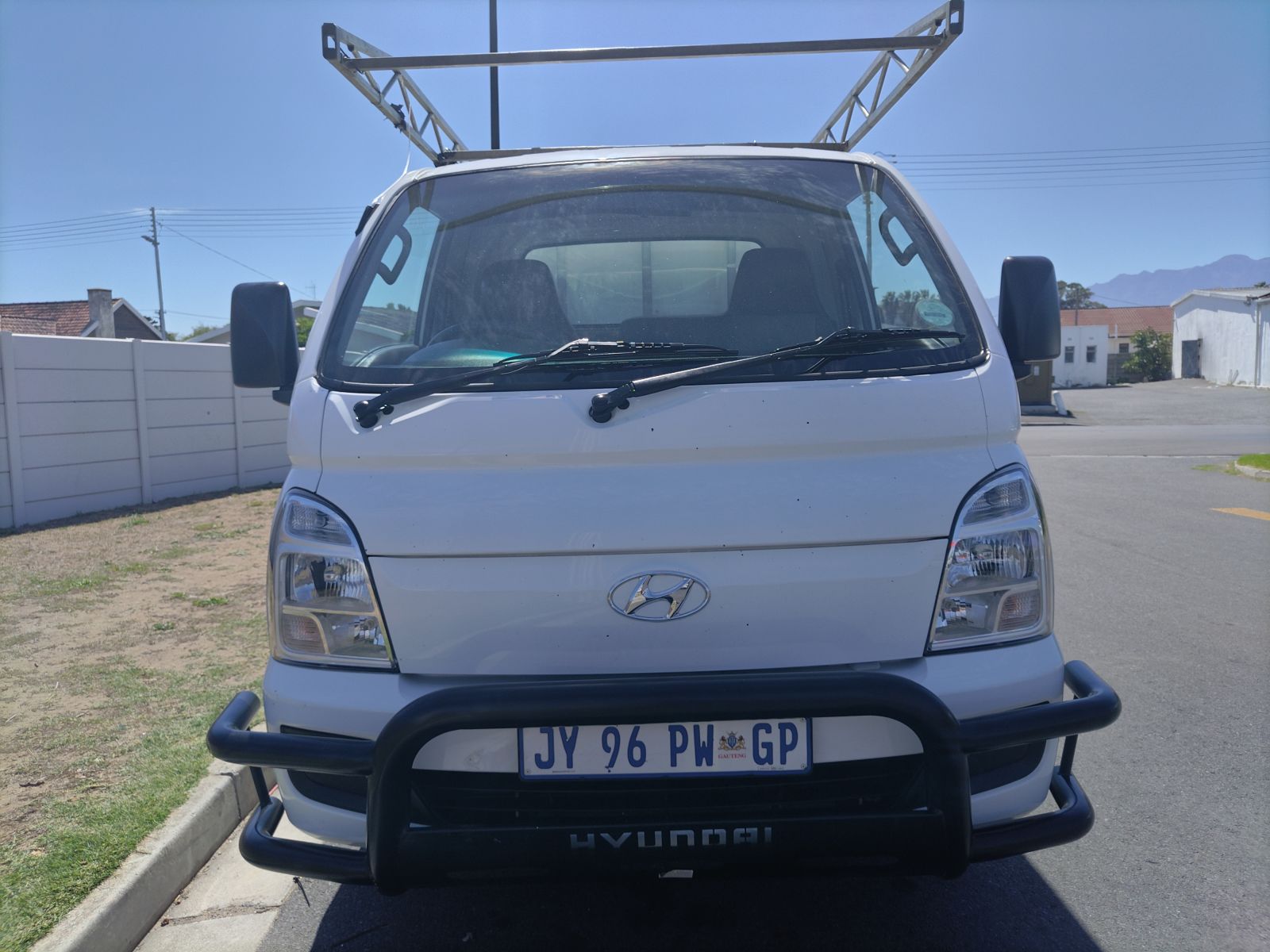 2021 HYUNDAI H100 BAKKIE 2.6D DECK