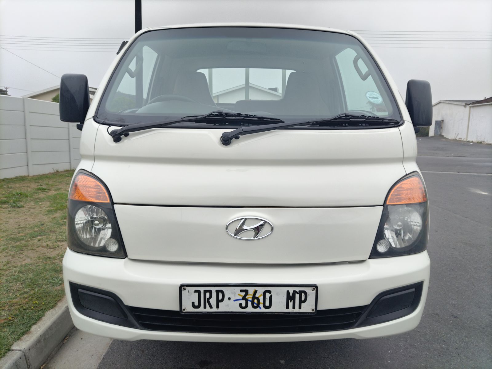 2018 HYUNDAI H100 BAKKIE 2.6D DECK A/C