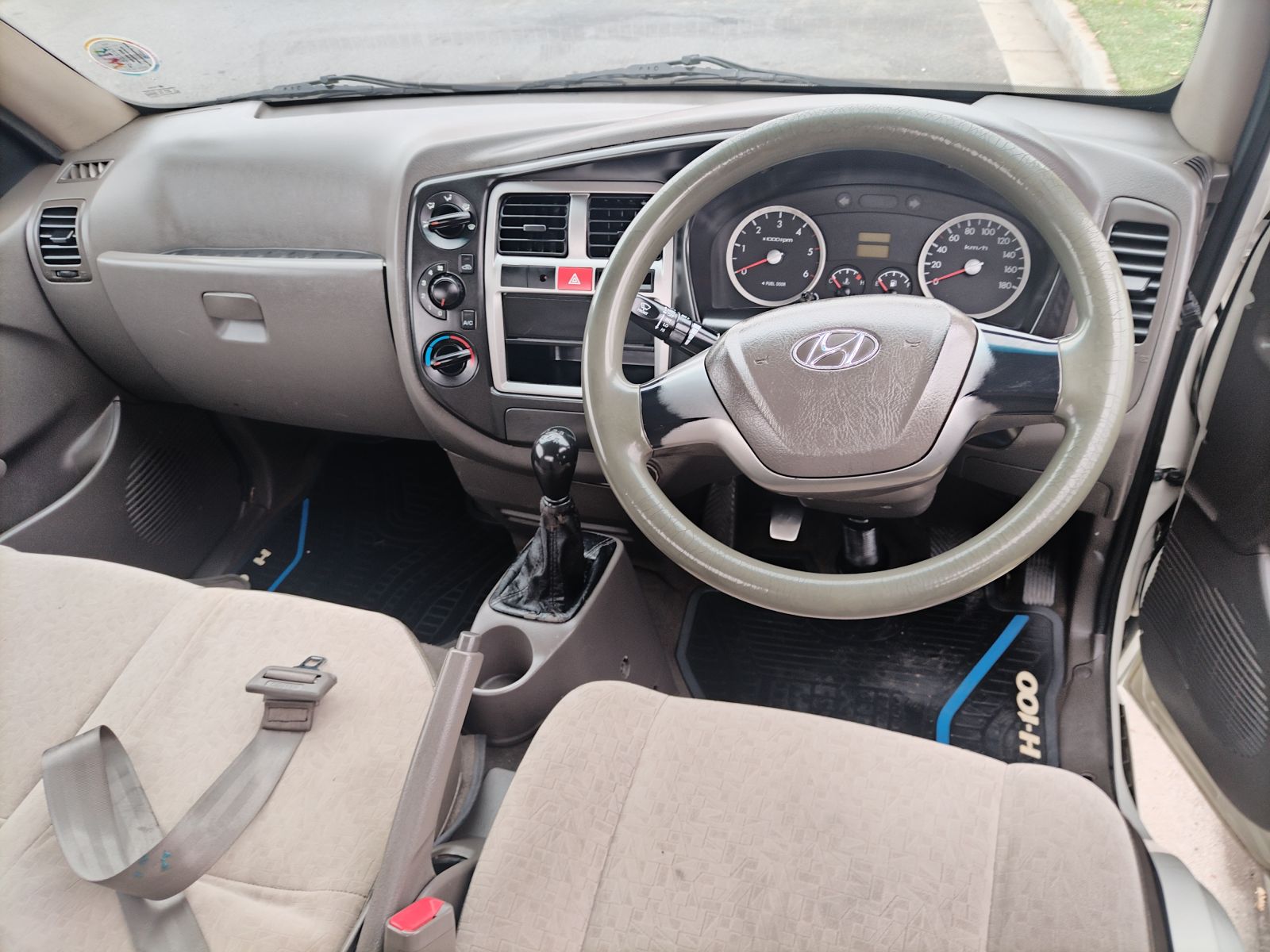 2018 HYUNDAI H100 BAKKIE 2.6D DECK A/C