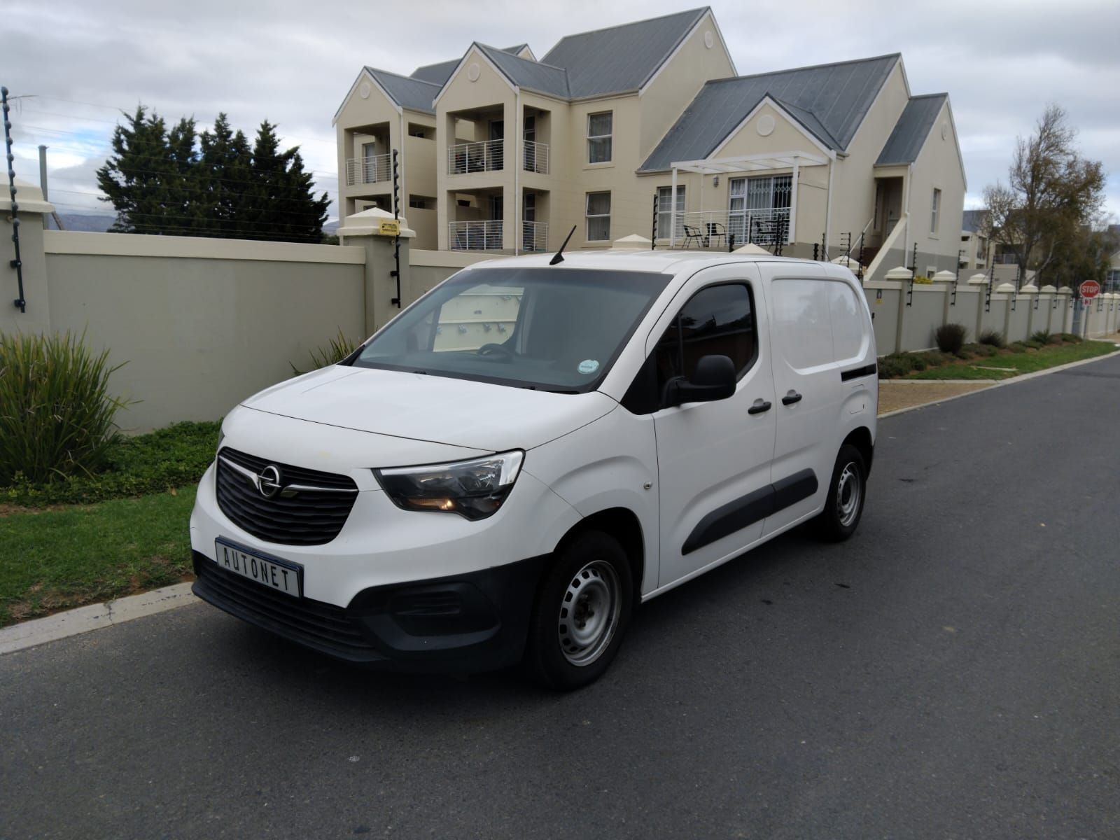 COMBO CARGO 1.6TD F/C P/V