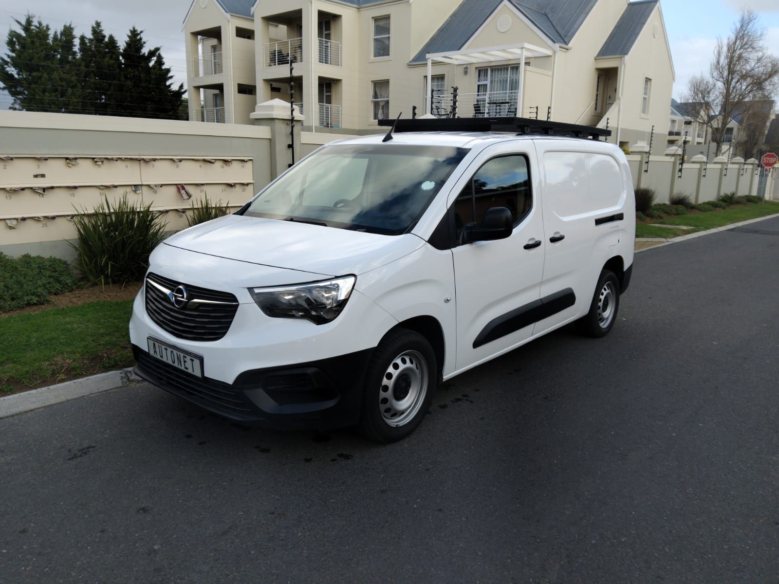 COMBO CARGO 1.6TD LWB F/C P/V