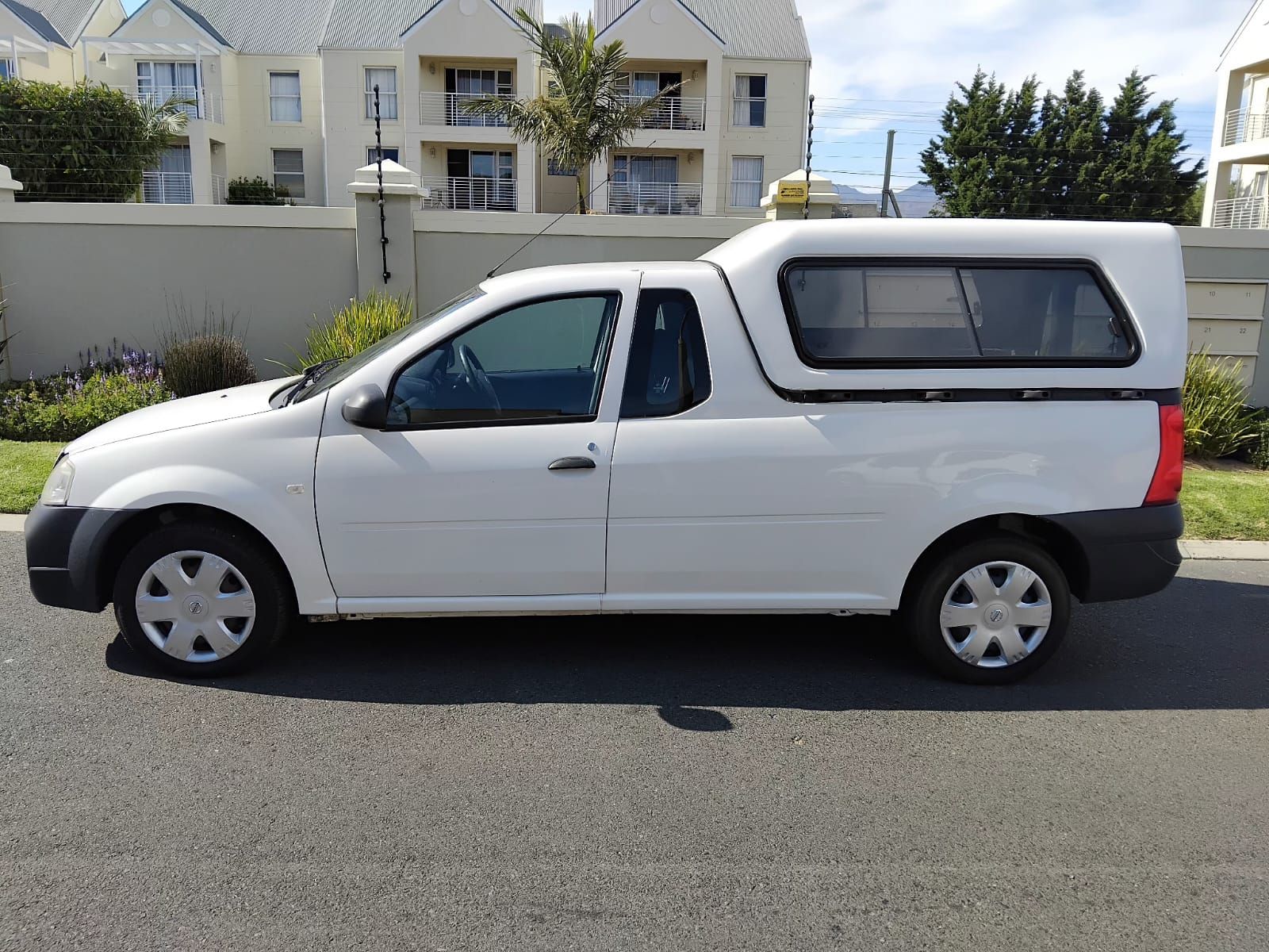 2019 NISSAN NP200 NP200 1.6  A/C SAFETY PACK P/U S/C