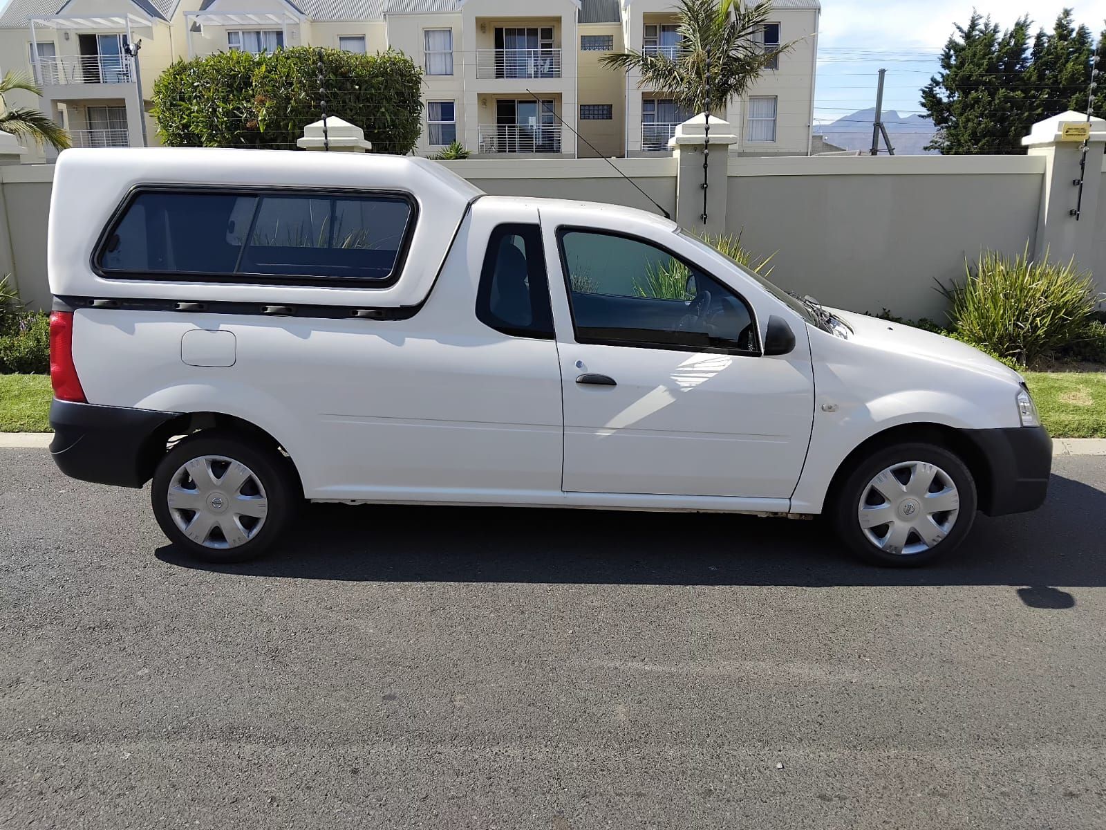 2019 NISSAN NP200 NP200 1.6  A/C SAFETY PACK P/U S/C