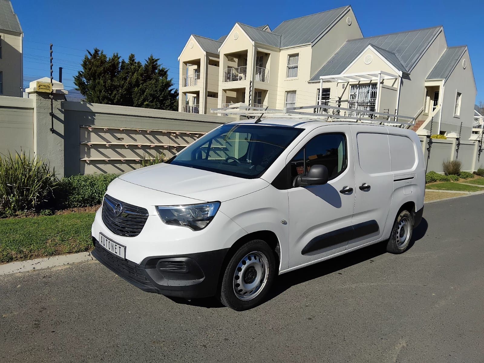 COMBO CARGO 1.6TD LWB F/C P/V