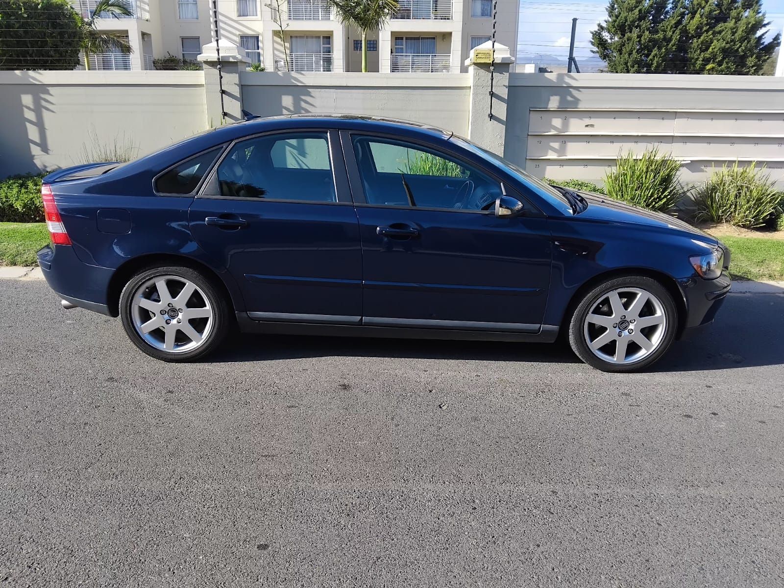 2004 VOLVO S40 S40 T5