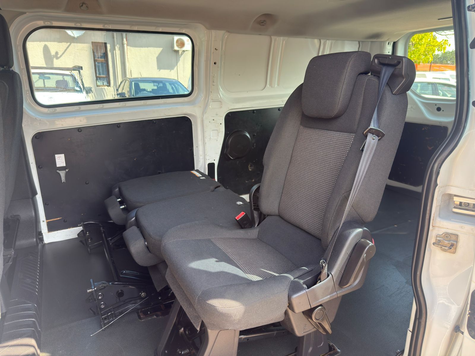 2016 FORD TRANSIT CUSTOM TRANSIT CUSTOM KOMBI 2.2TDCi AMB LWB F/C P/V