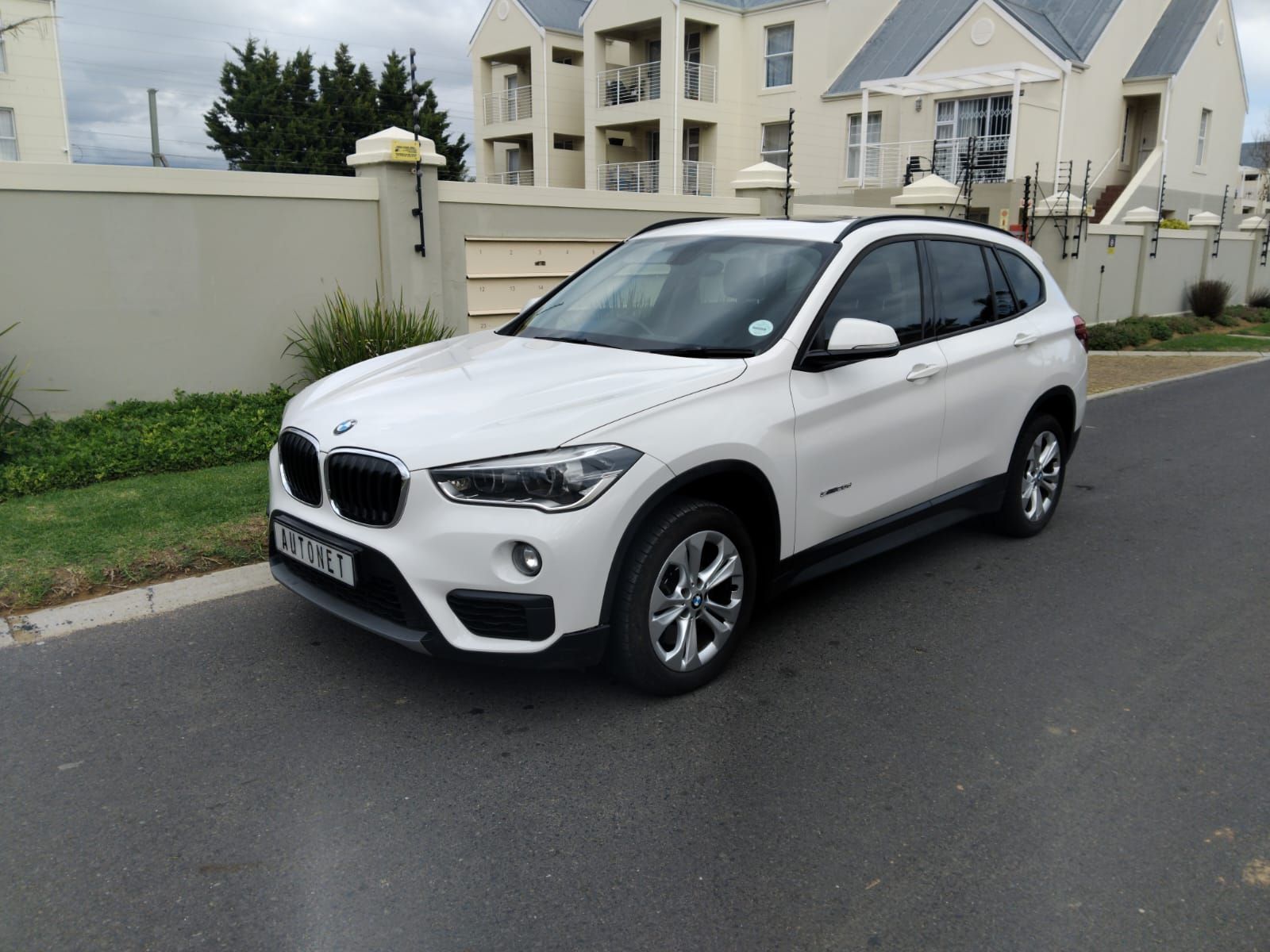 X1 sDRIVE20d A/T (F48)