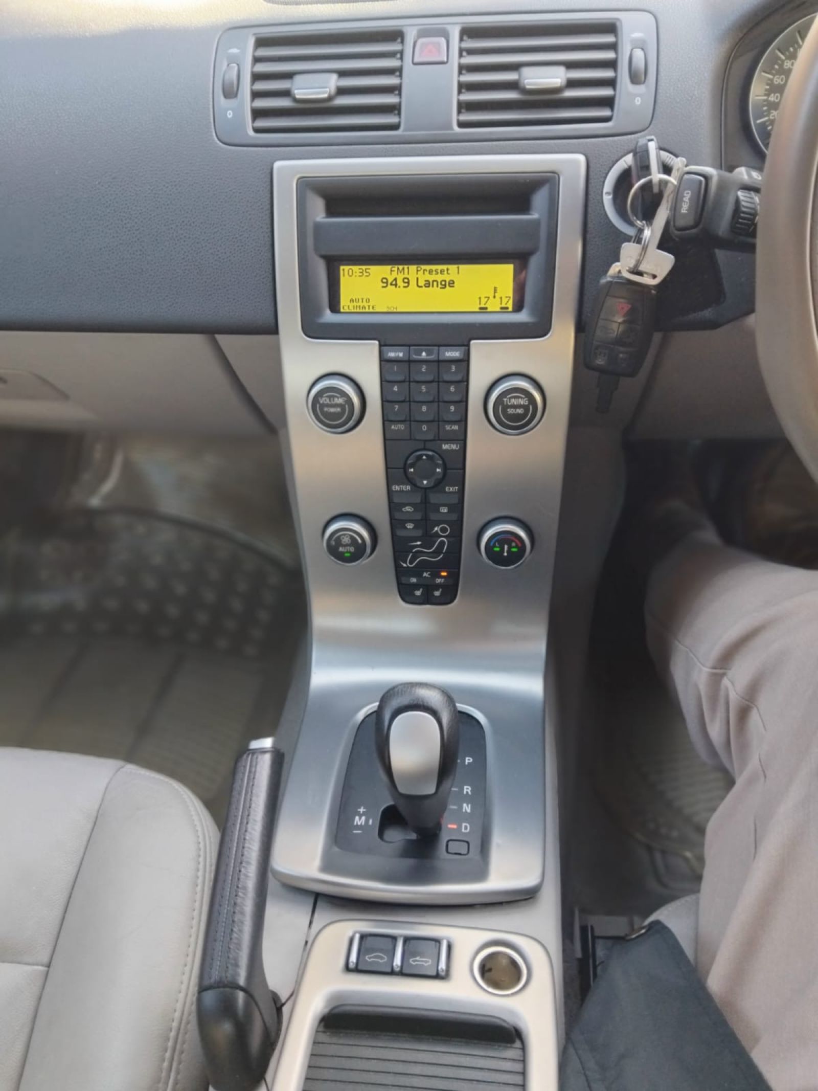 2010 VOLVO C70 C70 T5 A/T